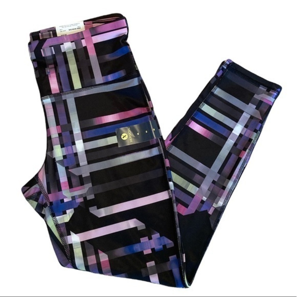 🌸NWT XERSION Womens 7/8 Performance Leggings - size Medium - Picture 1 of 11